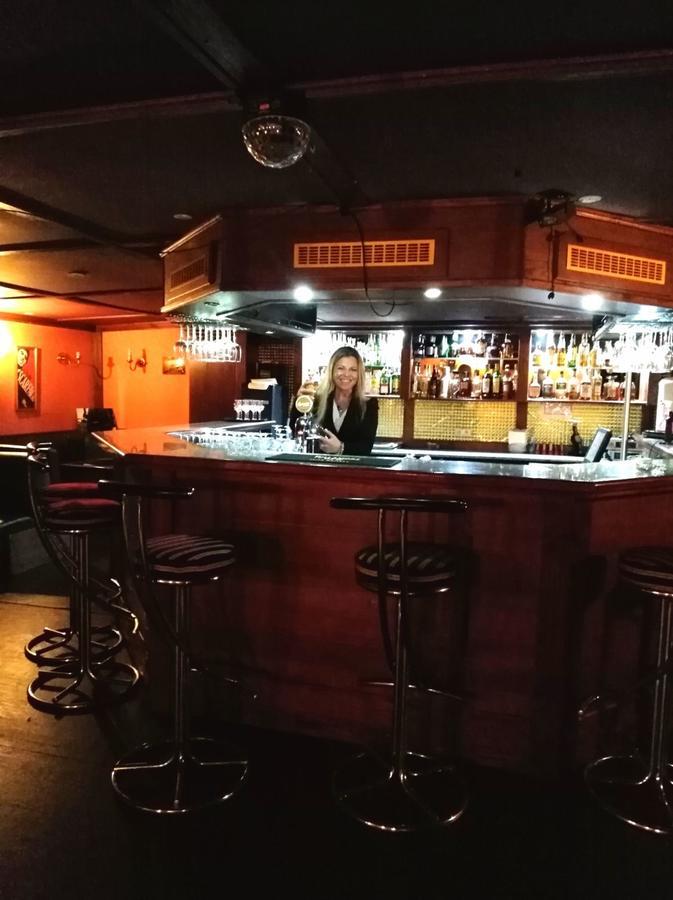 Botel Marina Bratysława Zewnętrze zdjęcie