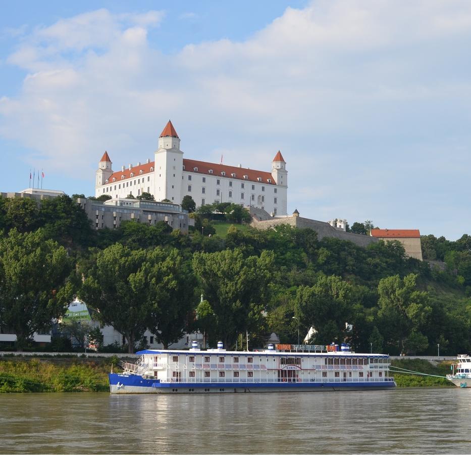 Botel Marina Bratysława Zewnętrze zdjęcie